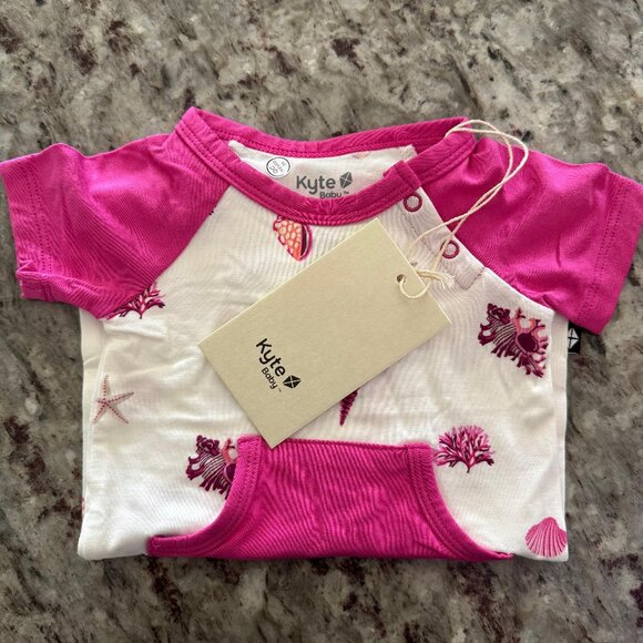 Kyte Baby Shortalls - Baby Girl Seashell Print Shortalls – Size 3-6M | NWT 🐚✨ - Picture 1 of 6